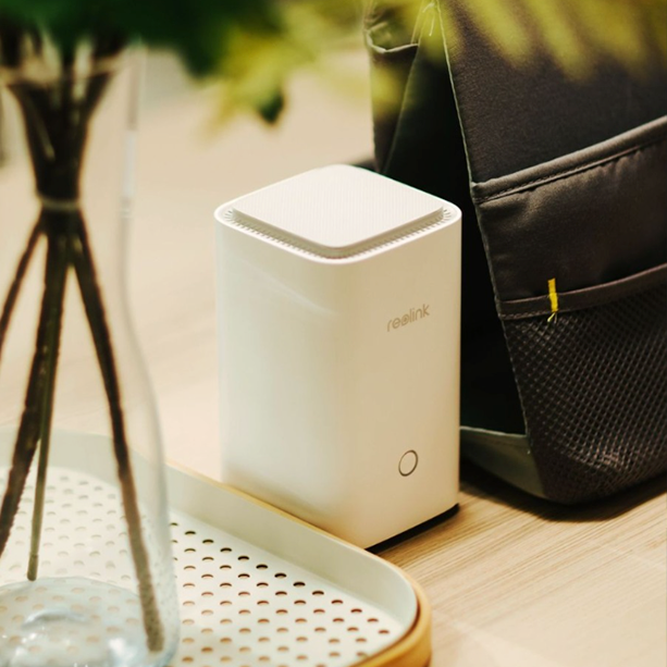 Reolink Home Hub Bundle | Wireless Security Center with Encrypted Local Storage and Multi-Device Management | Connect It Ireland