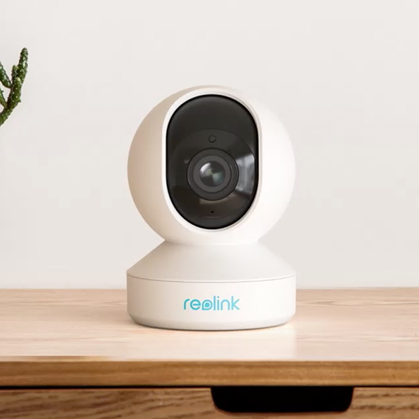 Reolink E1 Zoom | Pan & Tilt Indoor Security Camera with 3X Optical Zoom | Connect It Ireland